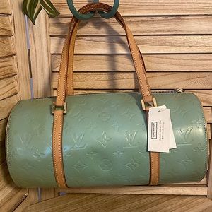 Authentic Louis Vuitton Vernis roller bag